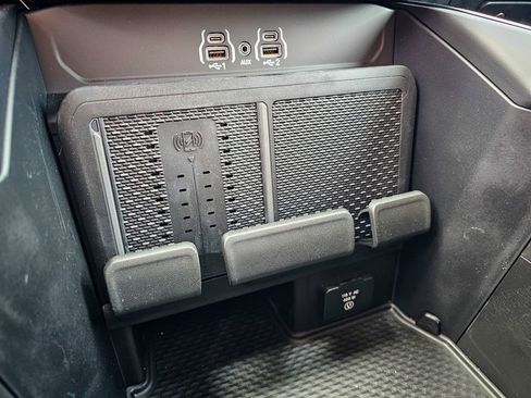 Used 2025 RAM 1500 Big Horn image 29