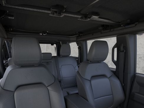 New 2025 Ford Bronco Outer Banks w/ Sasquatch Package AWD/4WD image 12