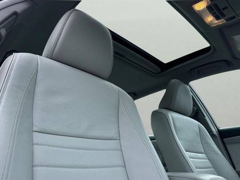 Used 2015 Toyota Camry XLE image 20