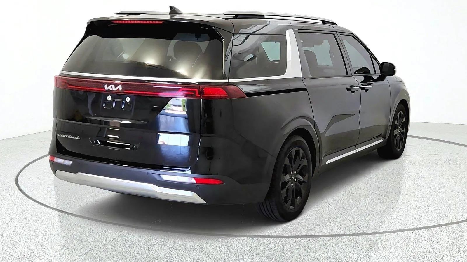 Used 2022 Kia Carnival SX Prestige FWD image 8