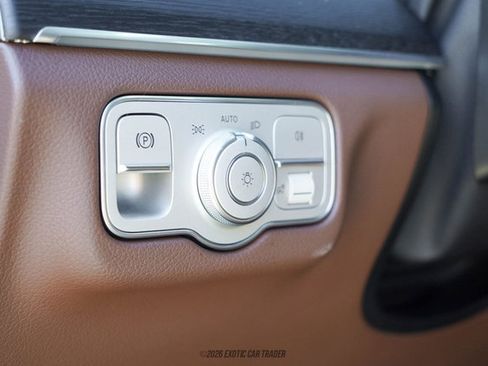 Used 2024 Mercedes-Benz GLS 450 4MATIC image 28