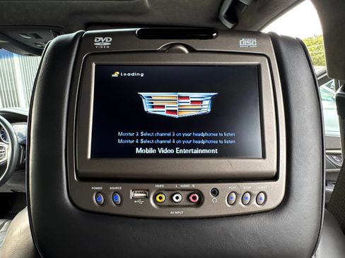 Used 2018 Cadillac Escalade Platinum AWD/4WD image 44