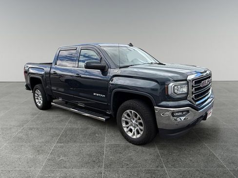 Used 2018 GMC Sierra 1500 SLE w/ SLE Value Package AWD/4WD image 7