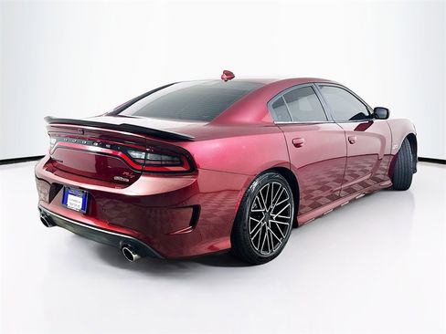 Used 2018 Dodge Charger R/T Scat Pack image 4