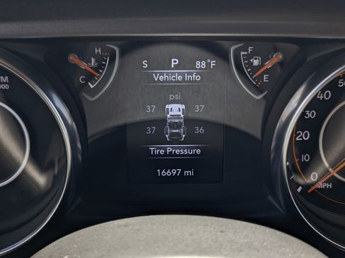 Used 2023 Jeep Wrangler Sport AWD/4WD image 12