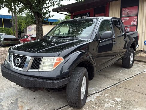 Used 2005 Nissan Frontier SE RWD image 1