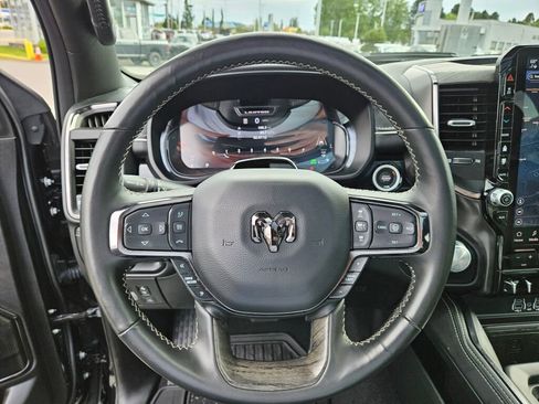 Used 2025 RAM 1500 Limited AWD/4WD image 22