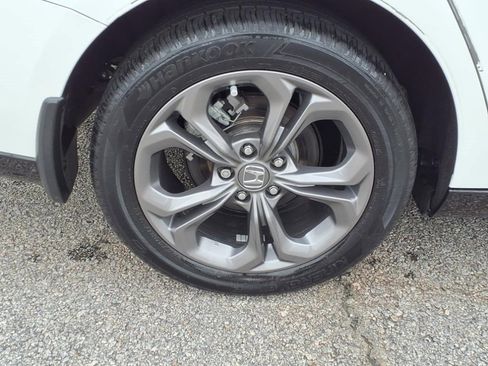 Used 2023 Honda Accord EX-L image 11