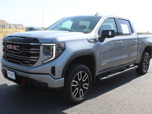 Used 2026 GMC Sierra 1500 AT4 AWD/4WD image 8