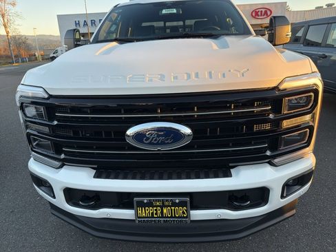 New 2026 Ford F250 Platinum w/ FX4 Off-Road Package image 31