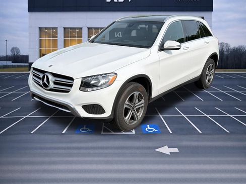 Used 2019 Mercedes-Benz GLC 300 4MATIC image 7