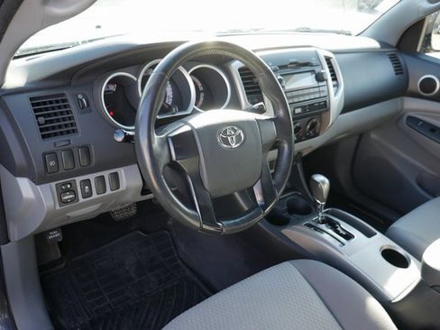 Used 2012 Toyota Tacoma PreRunner image 14