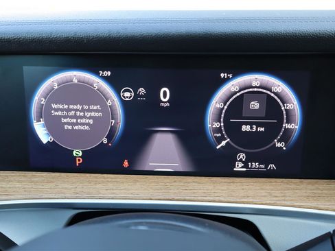 Certified 2025 Volkswagen Tiguan SEL R-Line AWD/4WD image 18