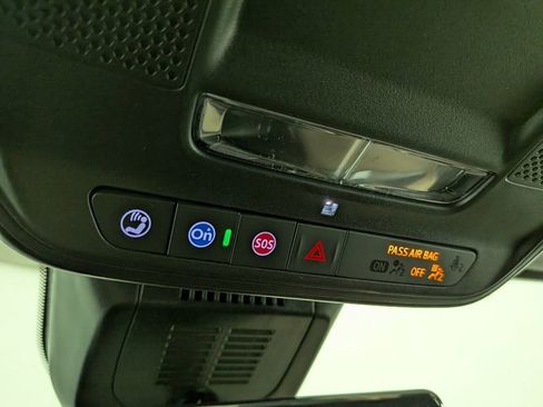 New 2026 Chevrolet Equinox ACTIV w/ Convenience Package III image 33