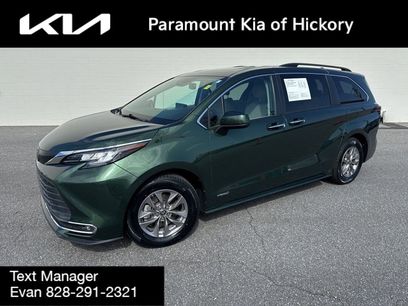 Used 2021 Toyota Sienna XLE