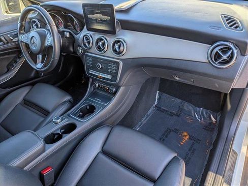 Used 2018 Mercedes-Benz GLA 250 4MATIC image 22