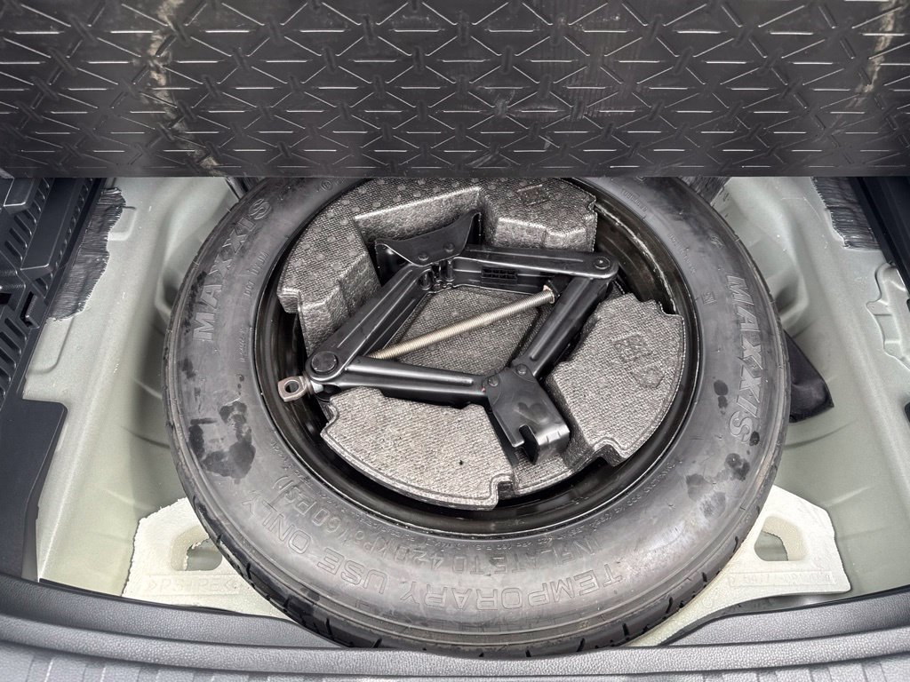 Used 2023 Toyota RAV4 LE AWD/4WD image 30