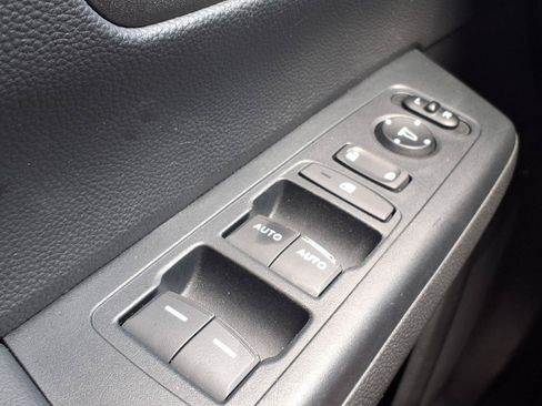 Certified 2024 Honda CR-V EX image 10