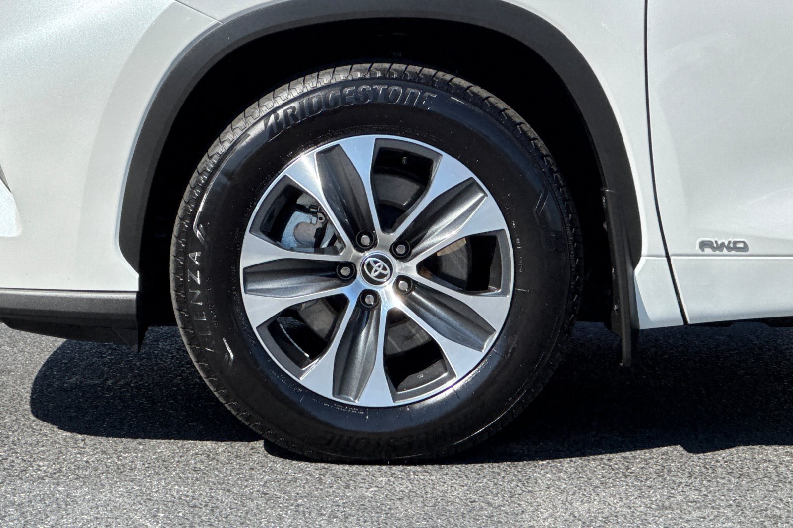 Certified 2026 Toyota Highlander XLE AWD/4WD image 24
