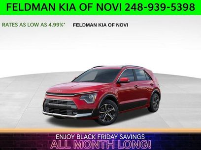 New 2025 Kia Niro SX