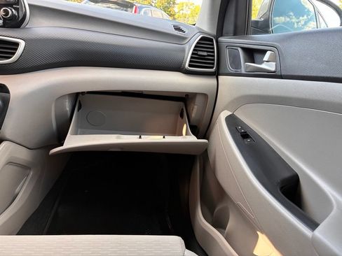 Used 2019 Hyundai Tucson SE AWD/4WD image 34