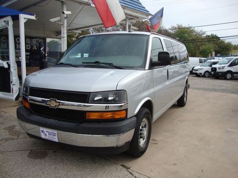 Used 2017 Chevrolet Express 3500 LT w/ LT Preferred Equipment Group image 1