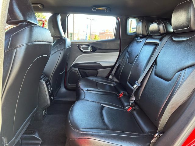 Used 2025 Jeep Compass Limited AWD/4WD image 29