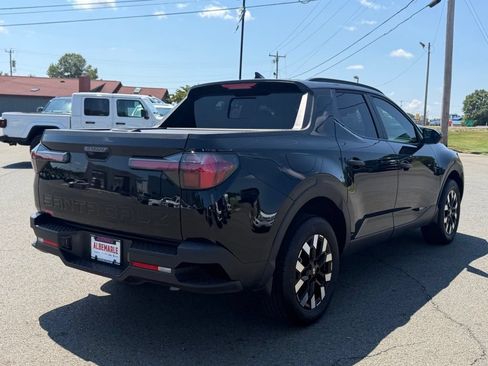 Used 2025 Hyundai Santa Cruz SEL FWD image 3