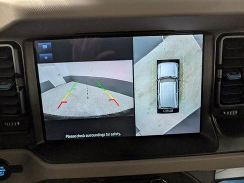 Used 2023 Ford Bronco Wildtrak image 31