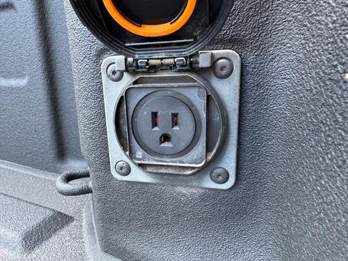 Used 2020 Chevrolet Silverado 2500 High Country w/ Z71 Off-Road Package image 10