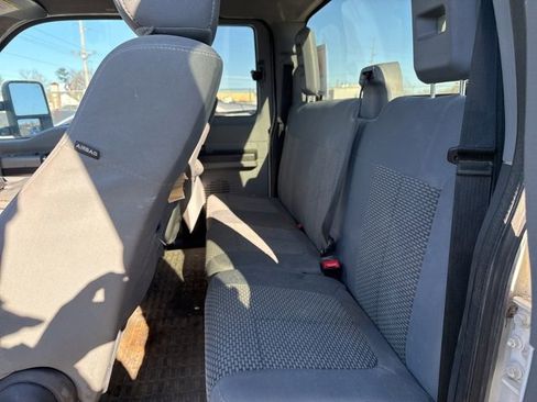 Used 2015 Ford F250 XLT w/ Camper Package image 10