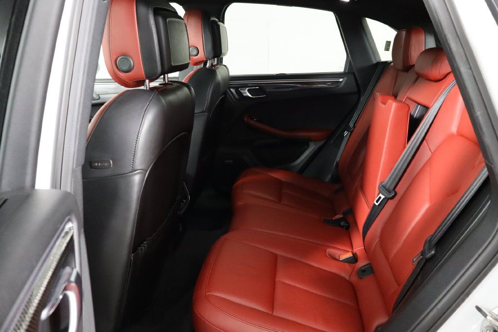 Used 2017 Porsche Macan GTS AWD/4WD image 15