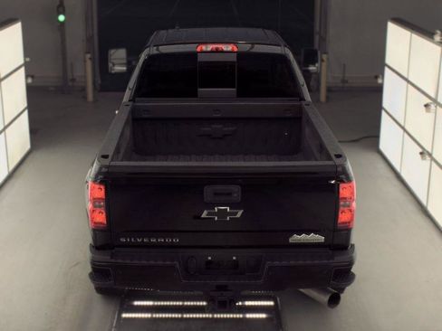 Used 2015 Chevrolet Silverado 2500 High Country w/ Duramax Plus Package AWD/4WD image 6