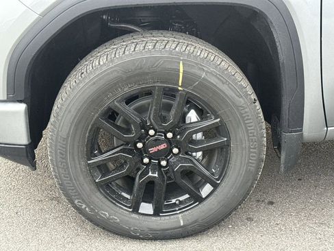New 2026 GMC Sierra 1500 Elevation image 12
