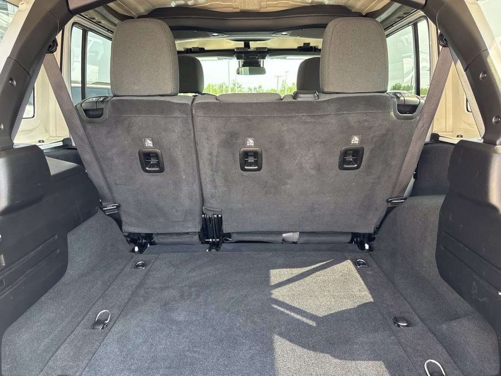 Used 2024 Jeep Wrangler Unlimited Sport AWD/4WD image 23