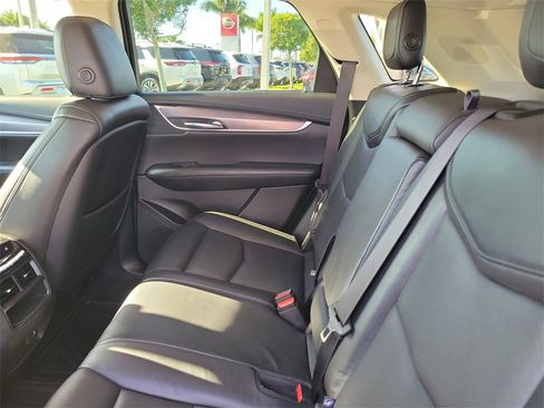 Used 2019 Cadillac XT5 Premium Luxury image 15