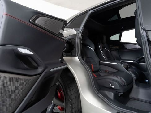 Used 2024 Ferrari Purosangue AWD/4WD image 35