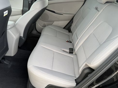 Used 2019 Hyundai Tucson SE image 27
