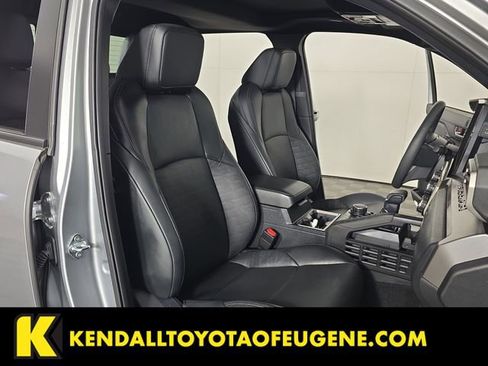 Certified 2025 Toyota Tacoma TRD Sport w/ TRD Sport Premium Package AWD/4WD image 22