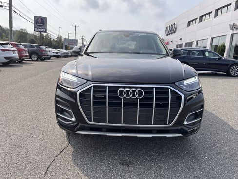 Used 2023 Audi Q5 2.0T Premium Plus w/ Premium Plus Package AWD/4WD image 2