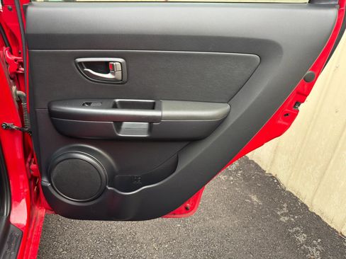 Used 2011 Kia Soul + w/ Audio Pkg FWD image 14