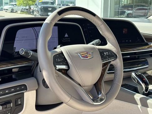 Certified 2024 Cadillac Escalade Sport Platinum AWD/4WD image 17