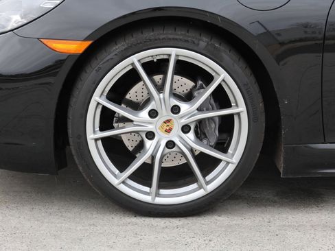 Used 2021 Porsche 718 Boxster image 12