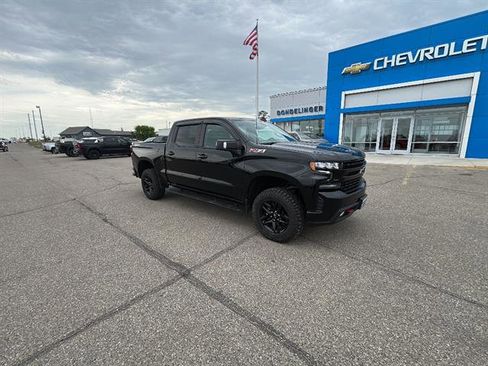 Used 2021 Chevrolet Silverado 1500 LT Trail Boss w/ Convenience Package II AWD/4WD image 9