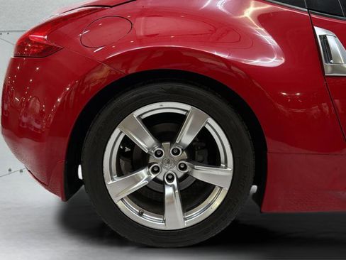 Used 2009 Nissan 370Z Touring image 35
