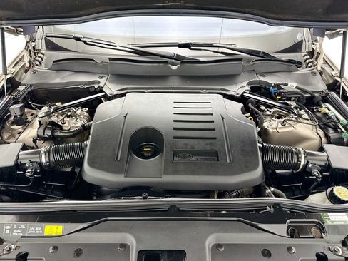 Used 2021 Land Rover Discovery HSE R-Dynamic AWD/4WD image 28