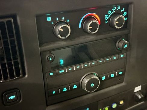 New 2025 Chevrolet Express 3500 w/ Power Convenience Package image 15