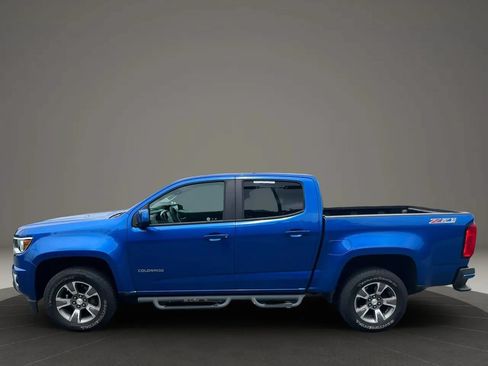 Used 2018 Chevrolet Colorado Z71 AWD/4WD image 3