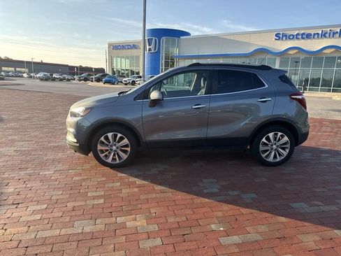 Used 2020 Buick Encore Preferred w/ Safety Package FWD image 3