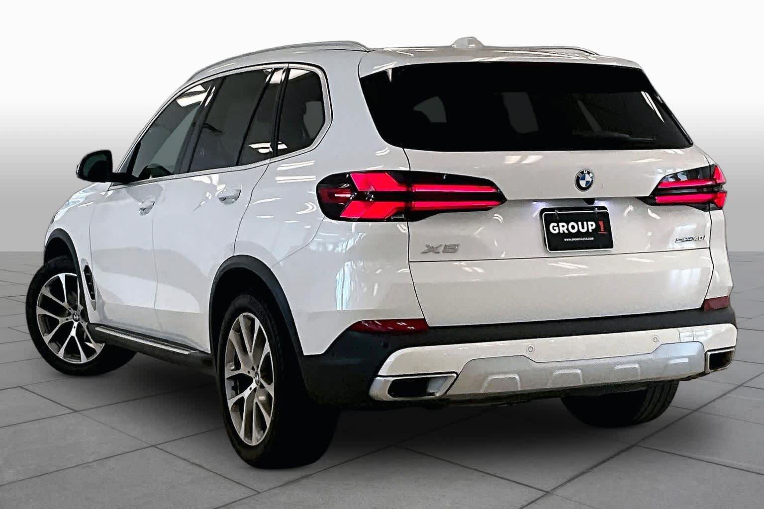 Used 2026 BMW X5 sDrive40i RWD image 11
